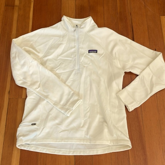 Patagonia Tops - Patagonia Women’s Polartec-perfect condition!